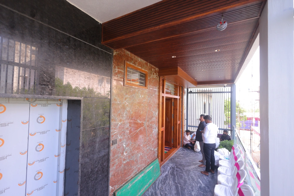 Radiant Office 1